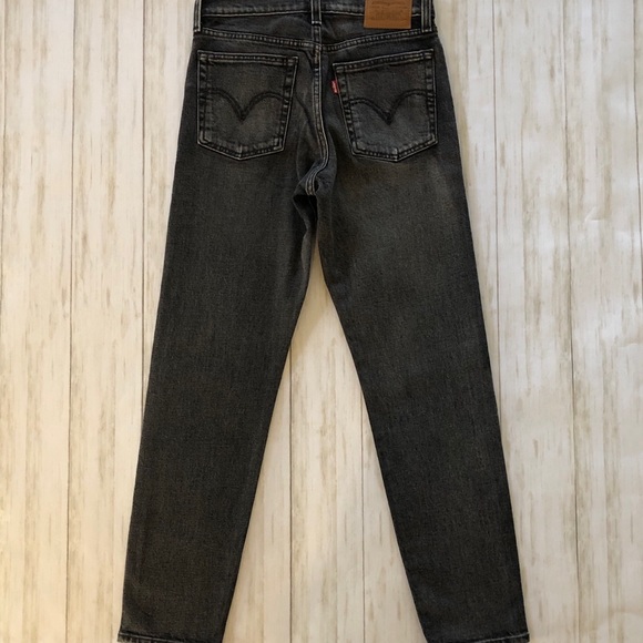NWOT Urban Outfitters-Levi Premium Wedgie Jeans - Picture 7 of 9